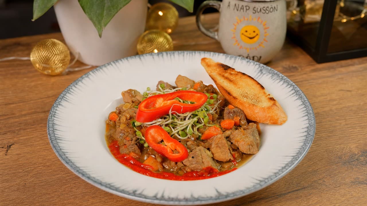 Lencsés–húsos parasztragu – Raguk & pörköltek recept
